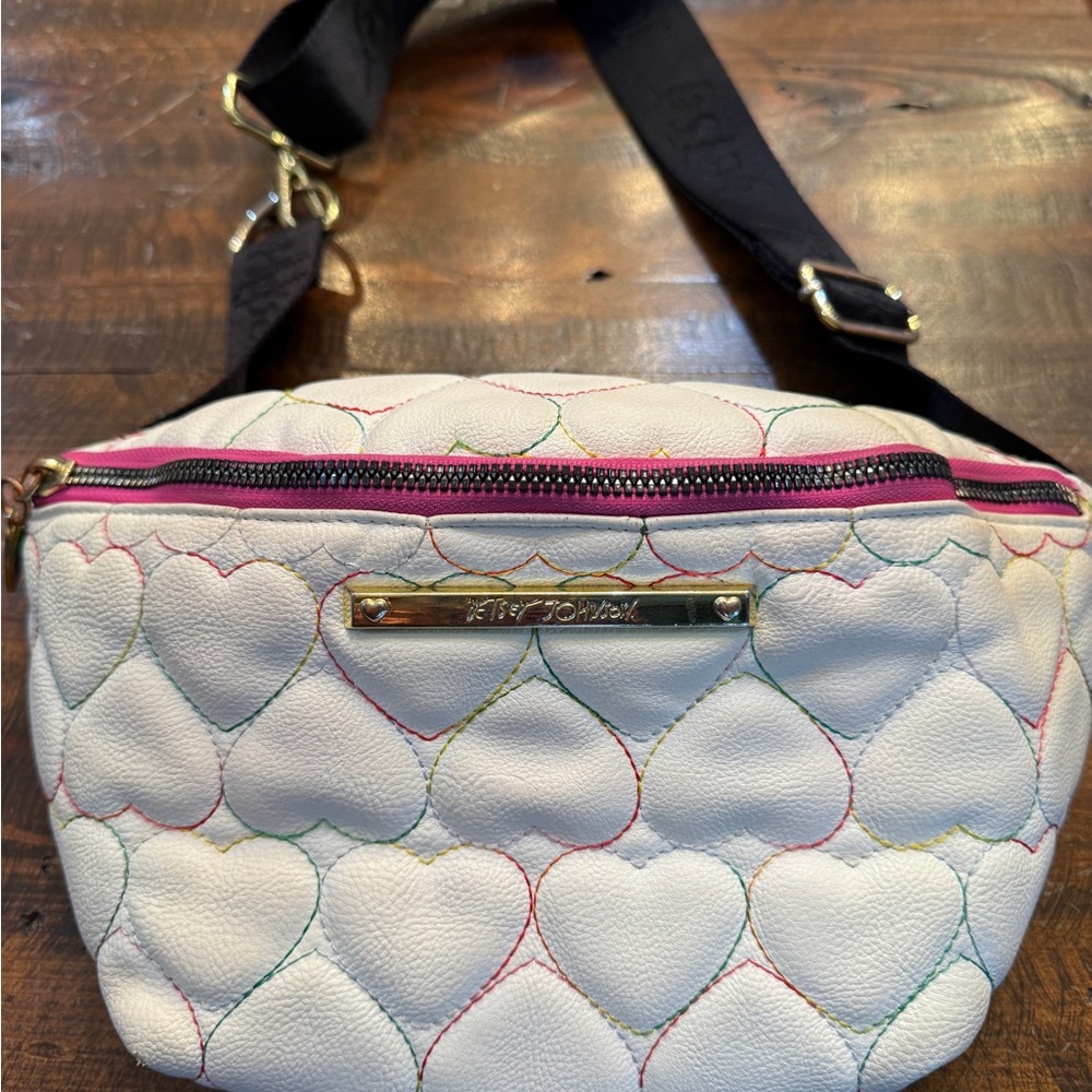 Betsey Johnson Multicolor Heart Crossbody Bag - Picture 1 of 6